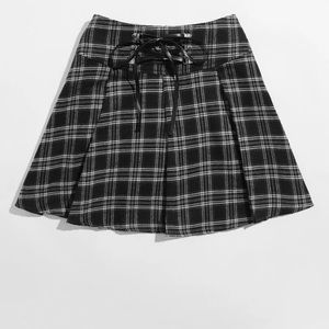 Lace Up Wide Waistband Pleated Skirt